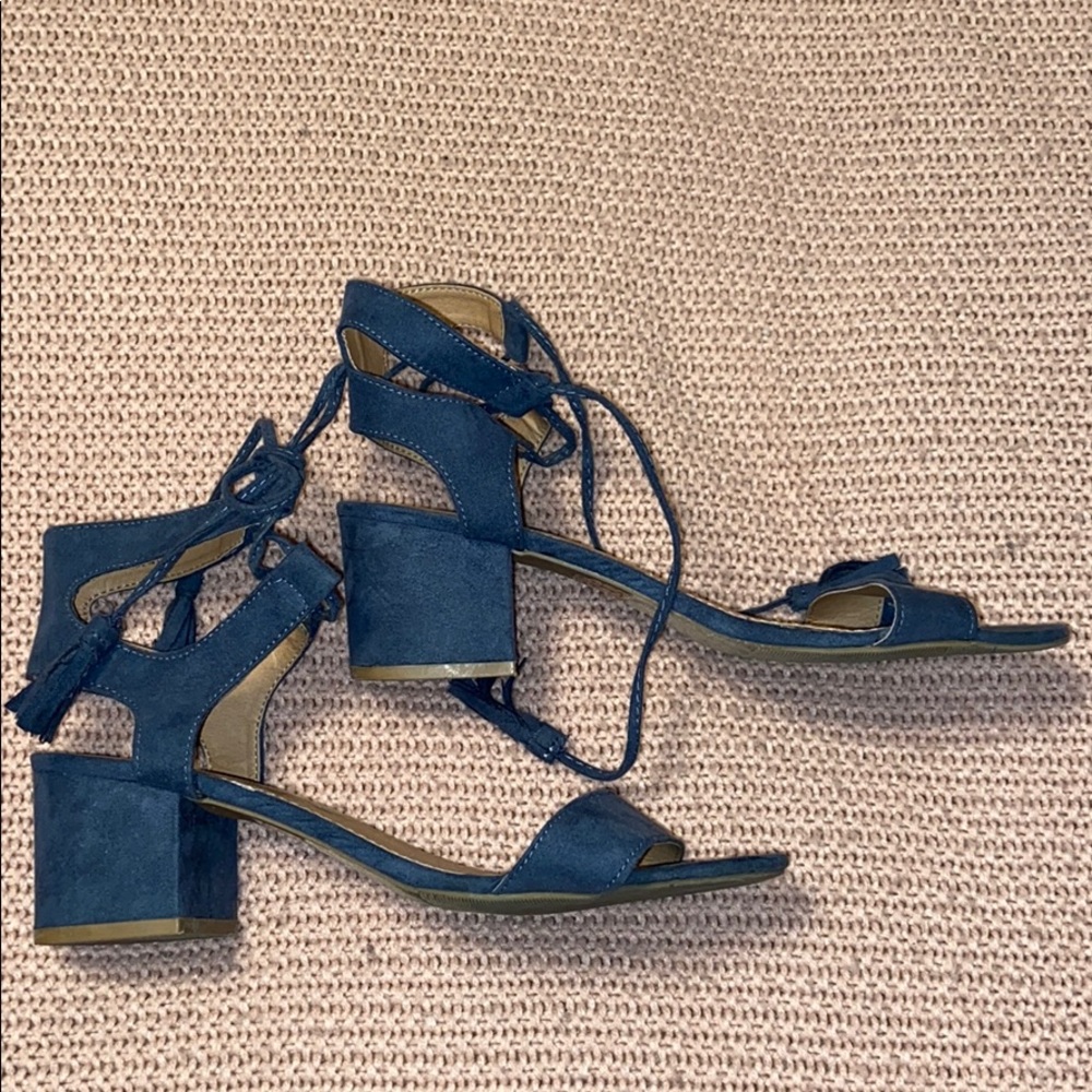 blue heels